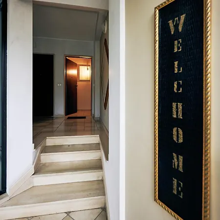 Spacious Vintage Style Apartment